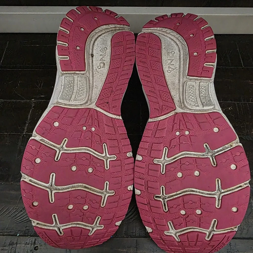 Brooks these shoes